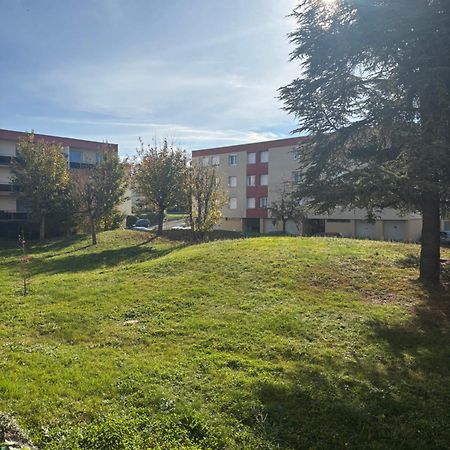 Casa Ragazzi - Meuble De Tourisme Classe 2 Etoiles - Refait A Neuf - Calme - Parking Gratuit A Proximite Lempdes Bagian luar foto